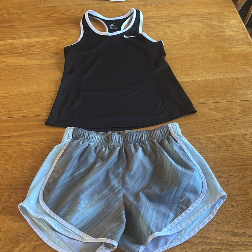 Nike Kids Shorts Set - Black, Gray, Green - Picture 6 of 7